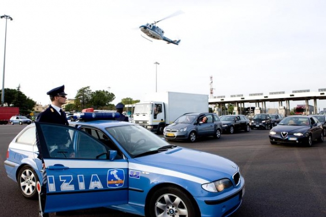 Cerca far sbandare pullman su Trapani-Palermo: non è terrorismo