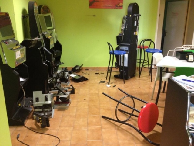 Avola, furto in un bar: trovato e denunciato l'autore