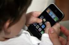 Noto, a 9 anni ruba un cellulare da un negozio: riaffidato alla madre