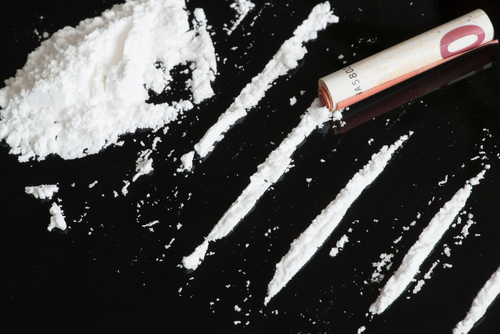 Varese, madre segnala pusher figlio: 18 arresti