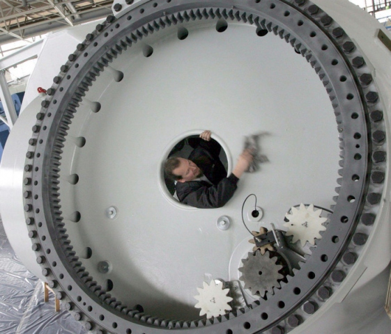 Istat, ad aprile +94.000 occupati: il tasso è al top da 8 anni