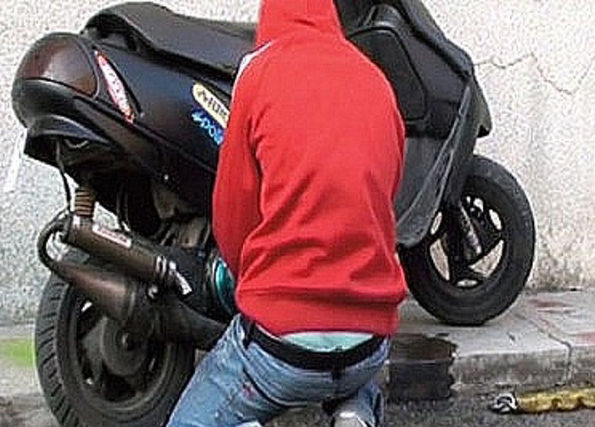 Siracusa, in manette il presunto autore del furto di uno scooter