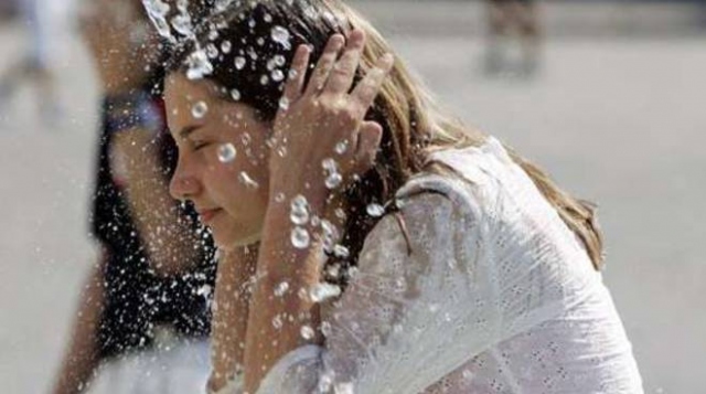 Caldo africano nel fine settmana, allerta in 10 città