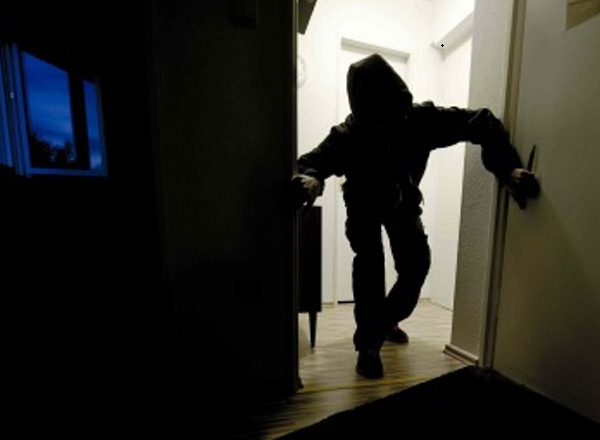 Noto, raid punitivo contro l'ex suocero che dorme: arrestato per tentato omicidio