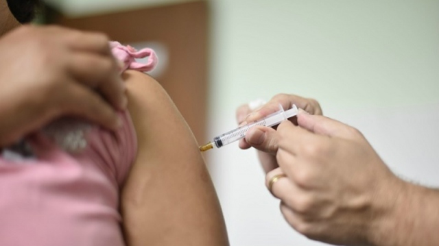 Vaccini, il decreto passa anche alla Camera e diventa legge