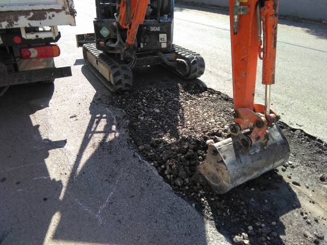 Siracusa, Fontane Bianche: operai a lavoro, addio cunetta