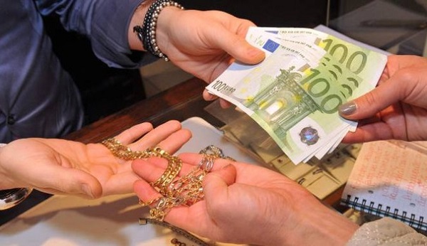 Augusta, vendita preziosi con rappresentante non autorizzato