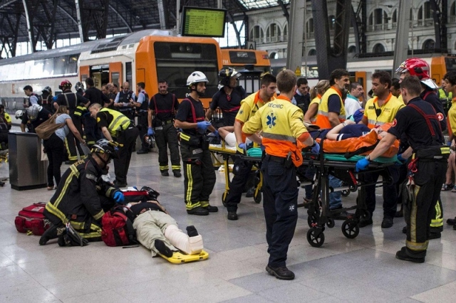 Barcellona, incidente ferroviario in stazione: 48 feriti