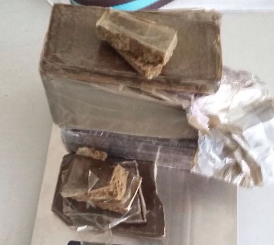 Siracusa, aveva 1 chilo di hashish: arrestato