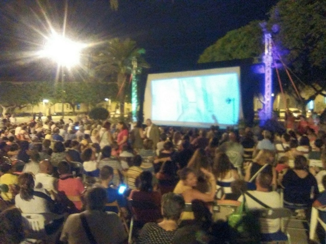 Siracusa, torna Cinema in Piazza con Siani