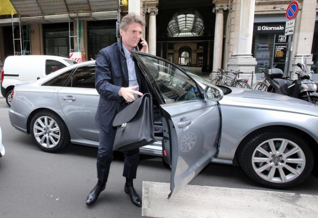 Cattaneo lascia la Tim dopo 1 anno, ma resta per semestrale