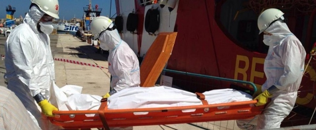 Trapani, sbarcano in 240 con 13 cadaveri