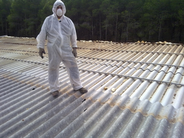 Siracusa, esposizione amianto: omicidio colposo