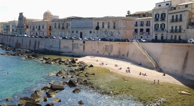 Siracusa, solarium a Calarossa: insorge il Comitato Ortigia sostenibile