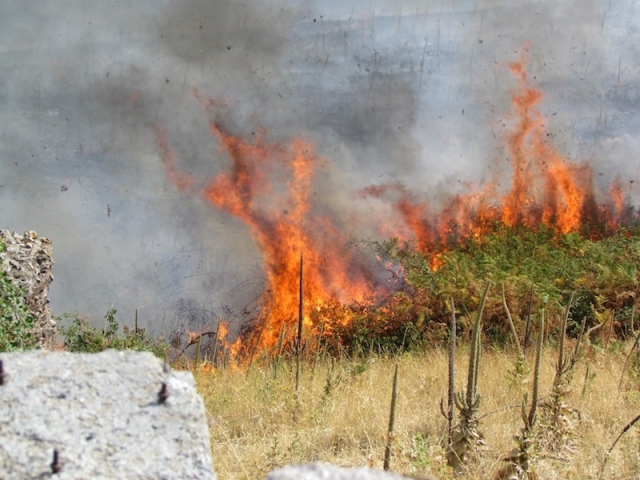 Incendi, chiusa tangenziale tra innesto con Catania-Siracusa e Ss 114