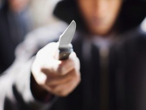 Siracusa, tentano rapina e picchiano la vittima: arrestati 2 marocchini