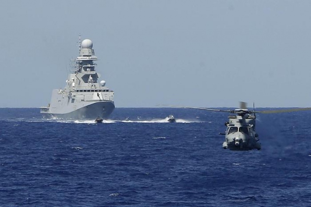 Via missione navale in Libia, ma Haftar minaccia bombardare