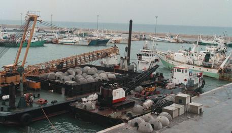 Spari a peschereccio di Mazara del Vallo da motovedetta tunisina