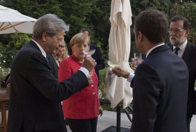 Migranti, Gentiloni: 'Impegno deve essere di tutti, europeo'