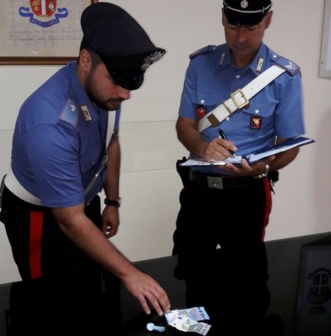 Siracusa, aveva 5 grammi di cocaina: arrestato 18enne per spaccio