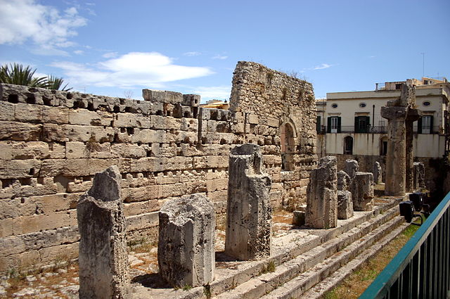 Siracusa, una passeggiata alla scoperta del Tempo di Apollo