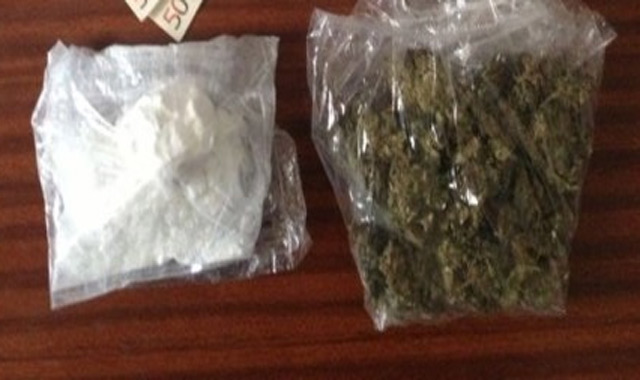 Augusta, cocaina e marijuana in casa: denunciato