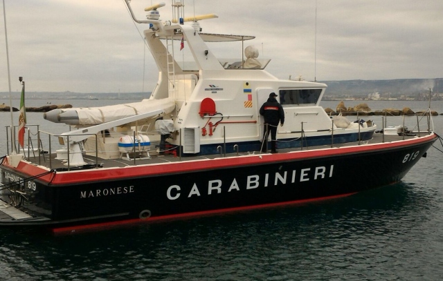 Siracusa, i Carabinieri passano al setaccio le aree marina