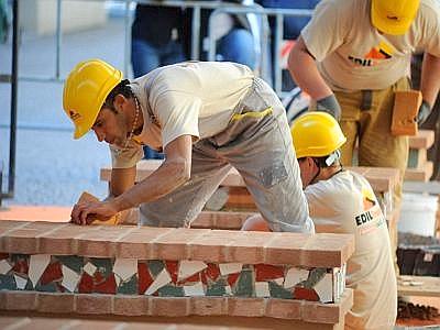 Siracusa, caldo afa: sindacati preoccupati per i lavoratori edili