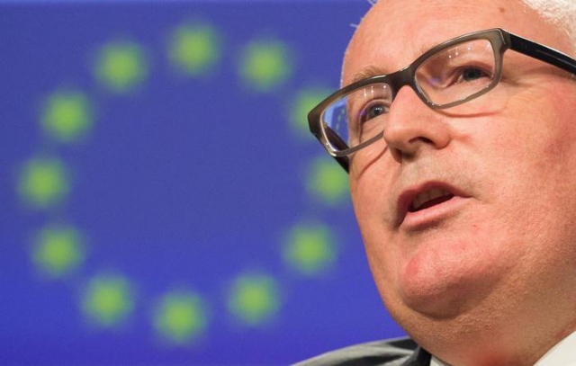 Vice presidente Ue, Frans Timmermans: "Migranti in calo in Italia"
