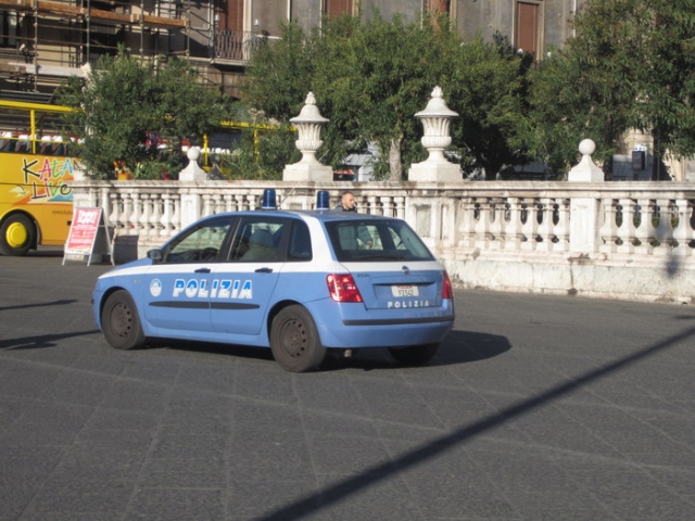 Catania, stalking su condomini: arrestata