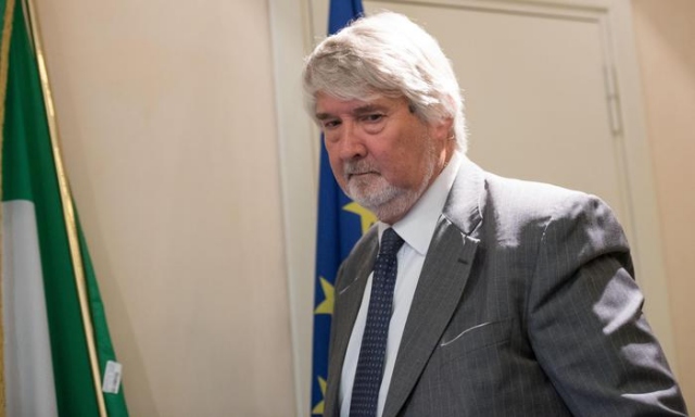 Poletti, ipotesi sgravi giovani al 50%, 100% al Sud