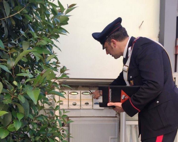 Siracusa, contatore privato allacciato a rete pubblica: 1 arresto