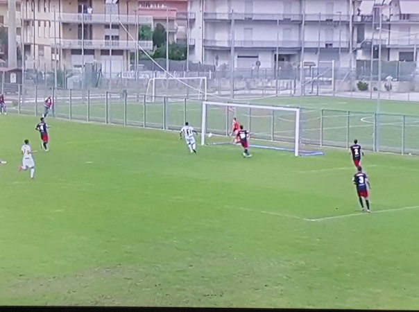 Il Siracusa espugna lo stadio del Fondi, 1-3 il finale