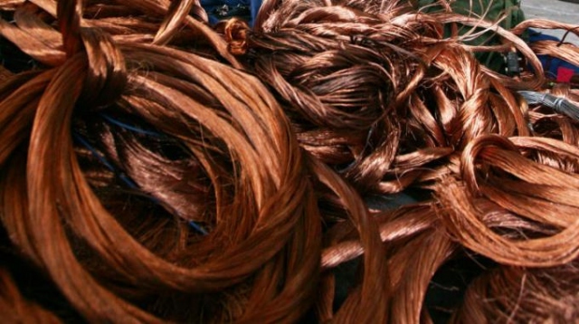 Siracusa, 313 chili di rame di provenienza sospetta in un deposito rottami