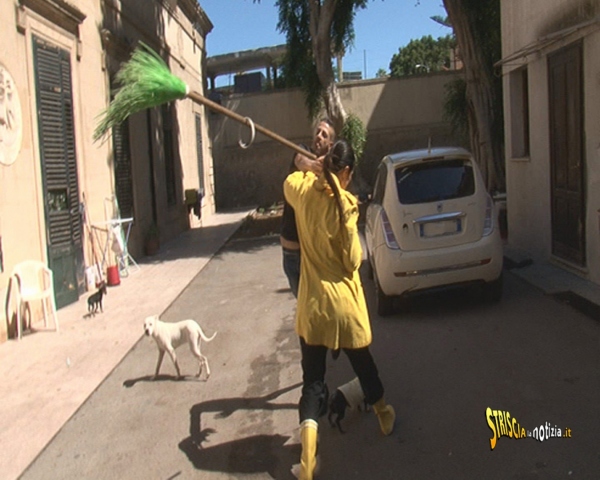 Palermo, aggressione a Stefania Petix di "Striscia la notizia"