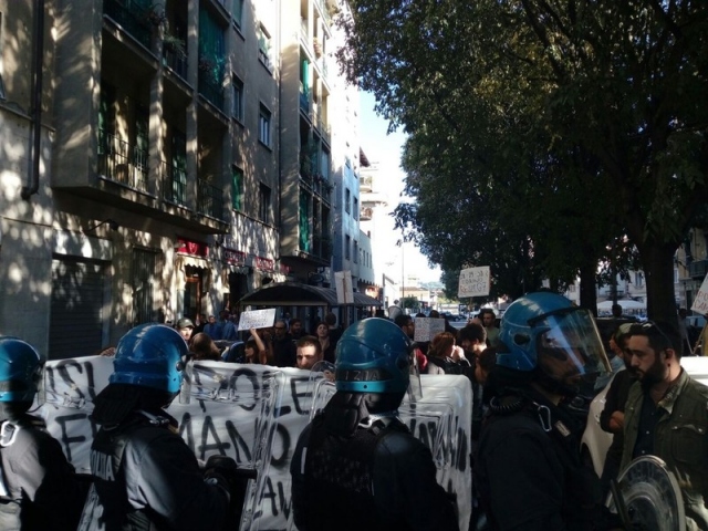 Torino, corteo e proteste contro il G7 fino a mezzanotte