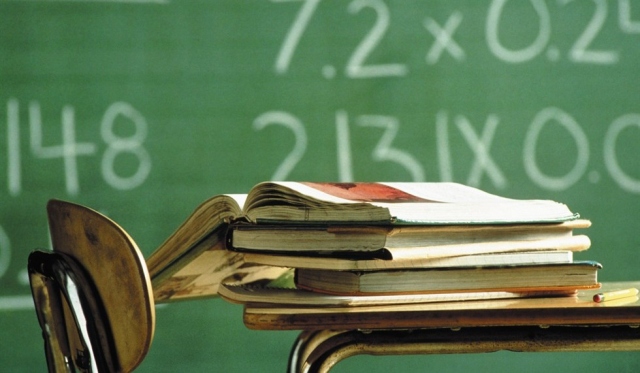 Siracusa, nelle scuole carenza di arredi