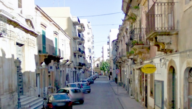 Augusta, al via oggi la pulizia delle caditoie stradali nel centro storico