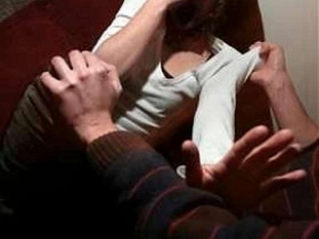 Siracusa, da oltre 10 anni picchiava moglie: arrestato