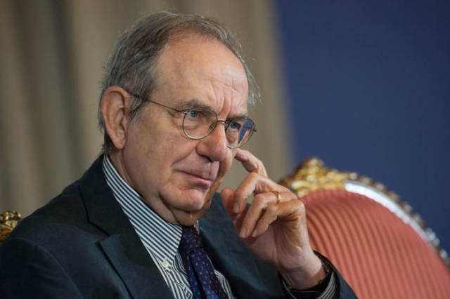 Def alla prova del voto Padoan porta dati manovra