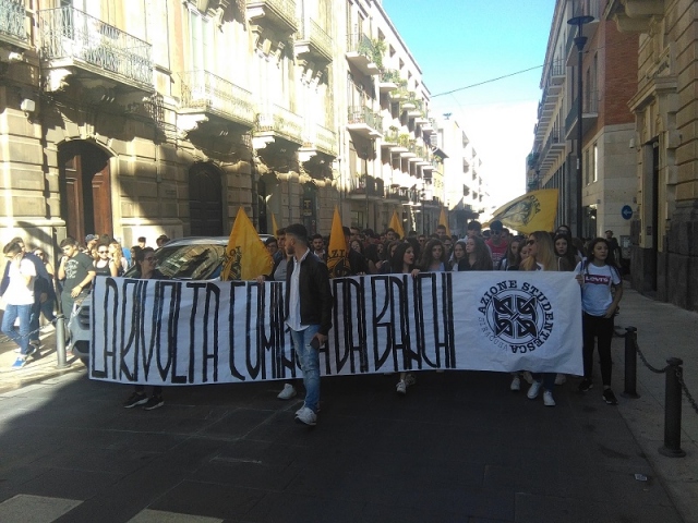 Siracusa, corteo studenti della provincia