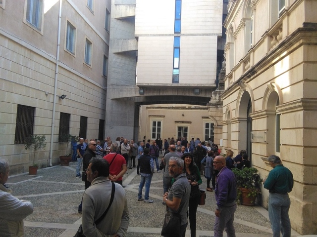 Siracusa, secondo giorno di protesta dei dipendenti ex Provincia: oggi in via Roma