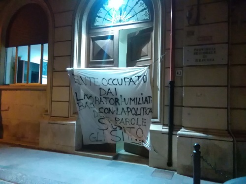 Siracusa, ex Provincia: superata seconda notte ventosa, continua l'occupazione