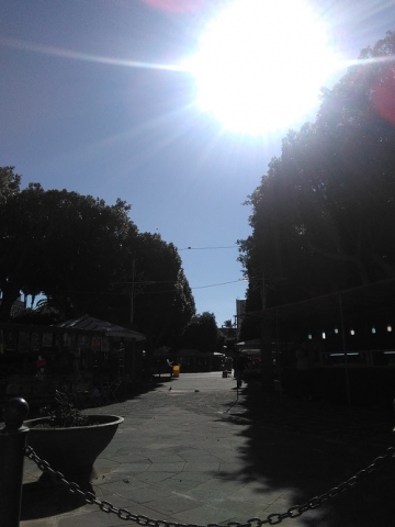 Siracusa, aperta la "Fiera dei morti" ai Villini