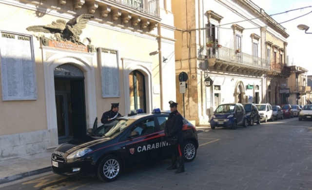 Siracusa e provincia, chi passeggia, chi va al mare, chi fa sport e chi lava la moto: fioccano le denunce