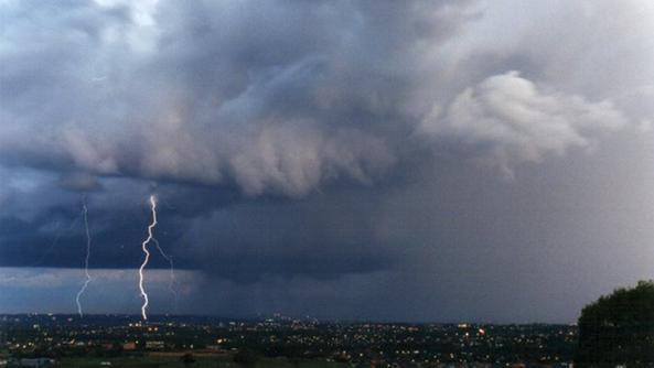 Rosolini, allerta meteo per oggi e domani: temporali in vista