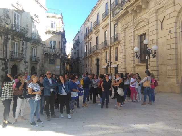Siracusa, alla Martoglio la classe senza aula dell'Archia
