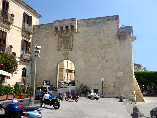 Siracusa, il 27 ottobre riapertura di largo Porta Marina