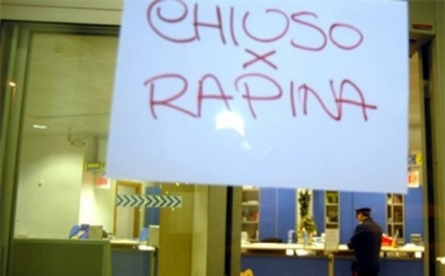 Siracusa, rapina all'ufficio postale: denunciati i 2 presunti autori