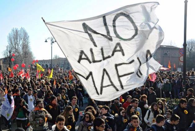 Siracusa, il mondo della politica aderisce al corteo per la legalità